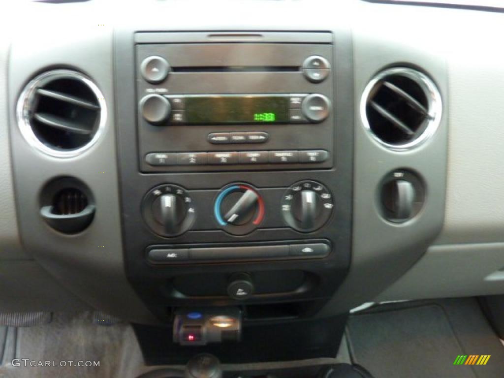 2004 F150 XLT SuperCab 4x4 - Dark Shadow Grey Metallic / Black/Medium Flint photo #18