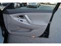 Black - Camry SE Photo No. 16