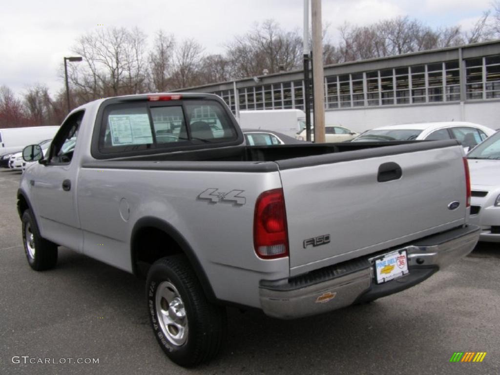 2002 F150 XL Regular Cab 4x4 - Silver Metallic / Medium Graphite photo #6