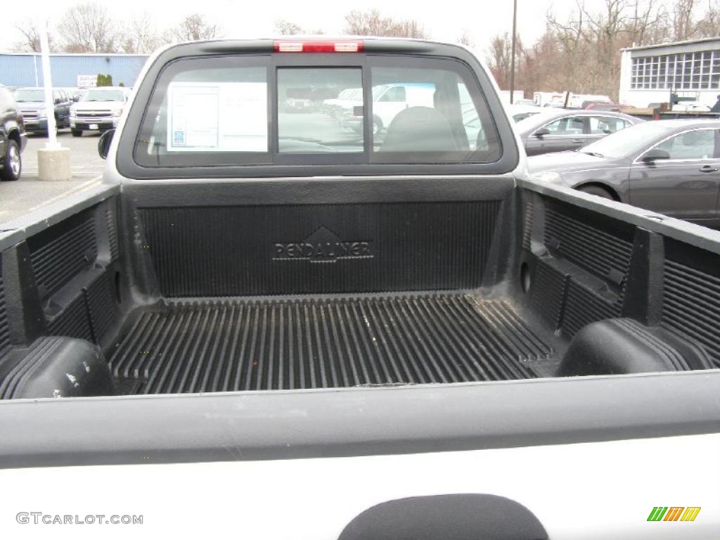 2002 F150 XL Regular Cab 4x4 - Silver Metallic / Medium Graphite photo #8