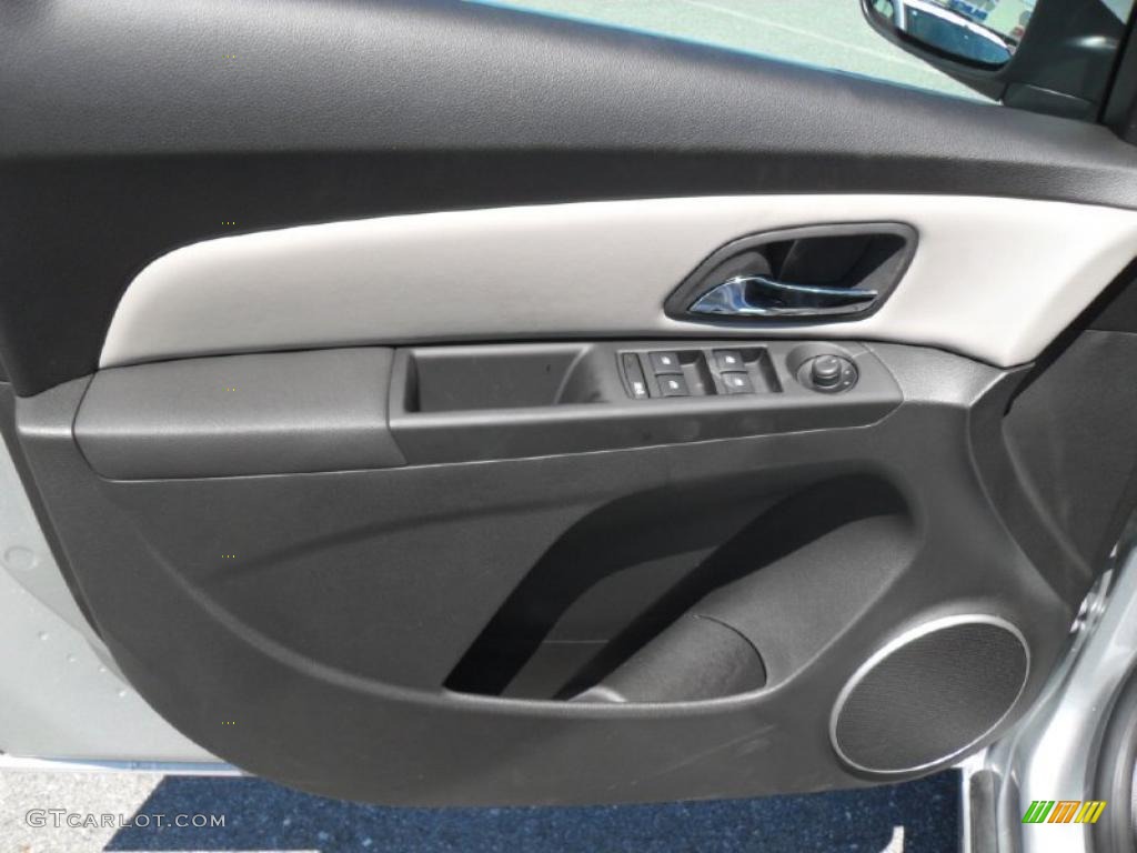 2011 Chevrolet Cruze ECO Medium Titanium Door Panel Photo #47800151