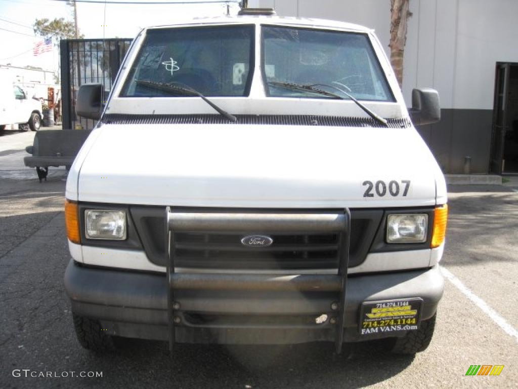 Oxford White 2003 Ford E Series Van E350 Super Duty Armored Vehicle Exterior Photo #47800556