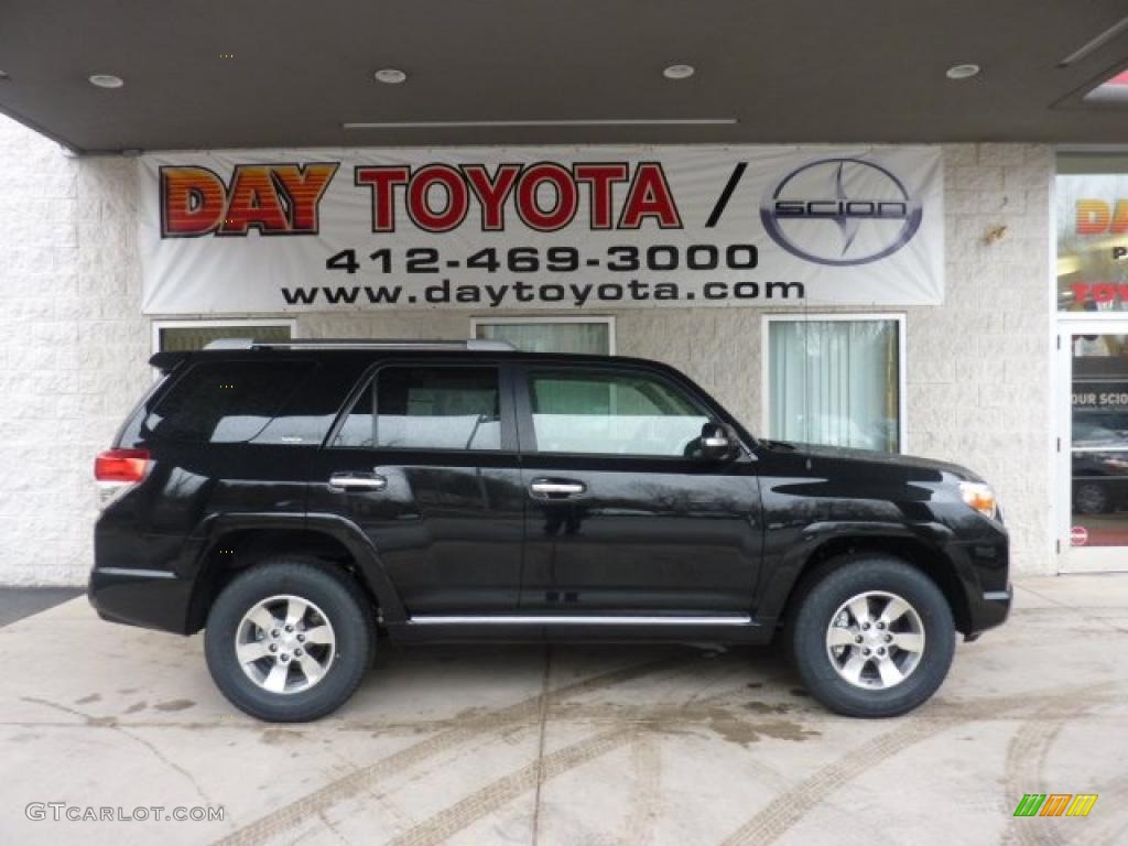 2011 4Runner SR5 4x4 - Black / Sand Beige Leather photo #1