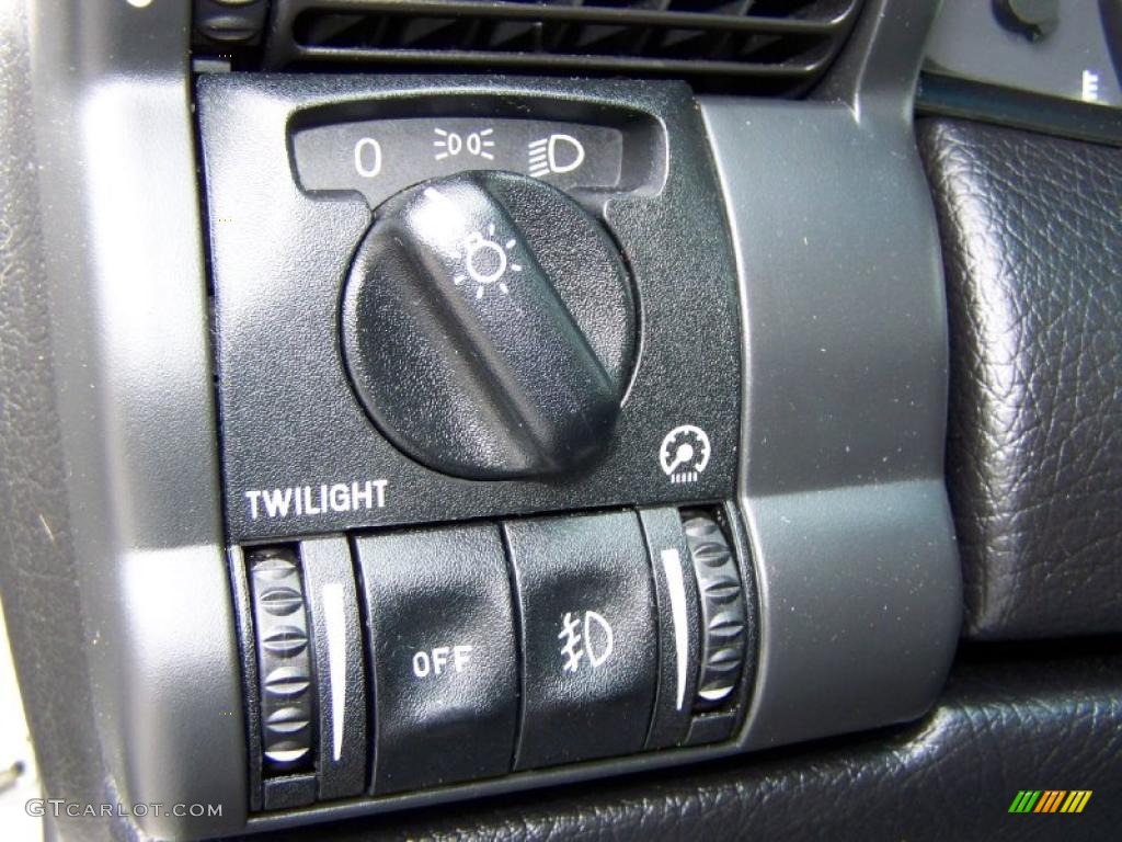 1998 Cadillac Catera Standard Catera Model Controls Photo #47804879