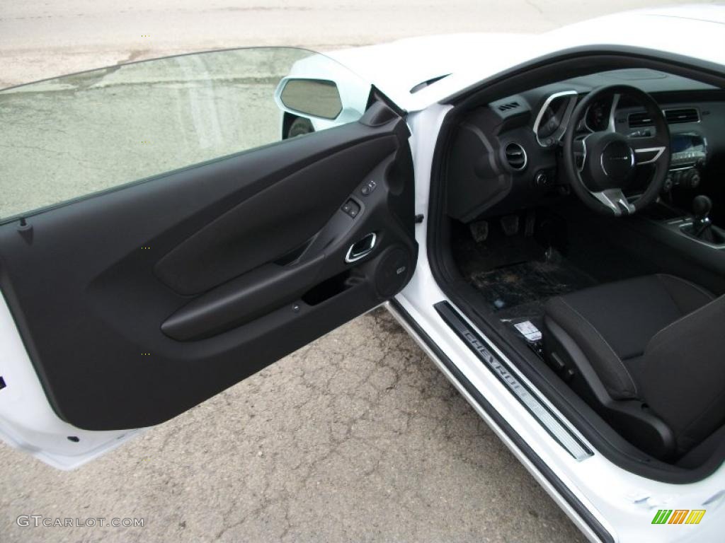 Black Interior 2011 Chevrolet Camaro SS Coupe Photo #47804924