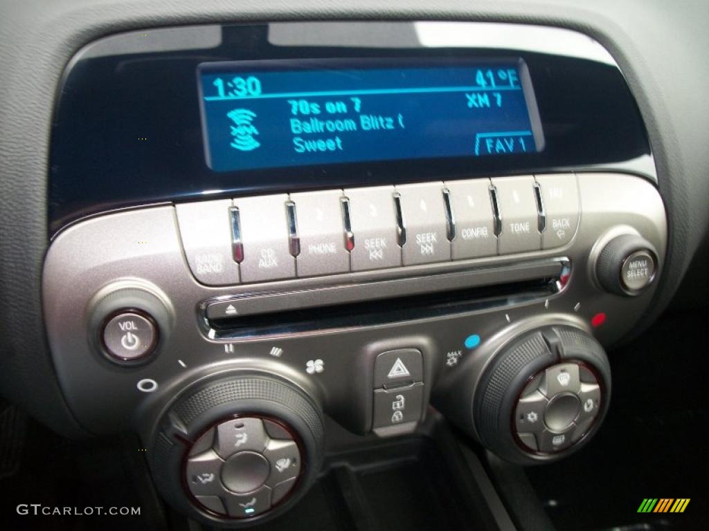 2011 Chevrolet Camaro SS Coupe Controls Photo #47805038