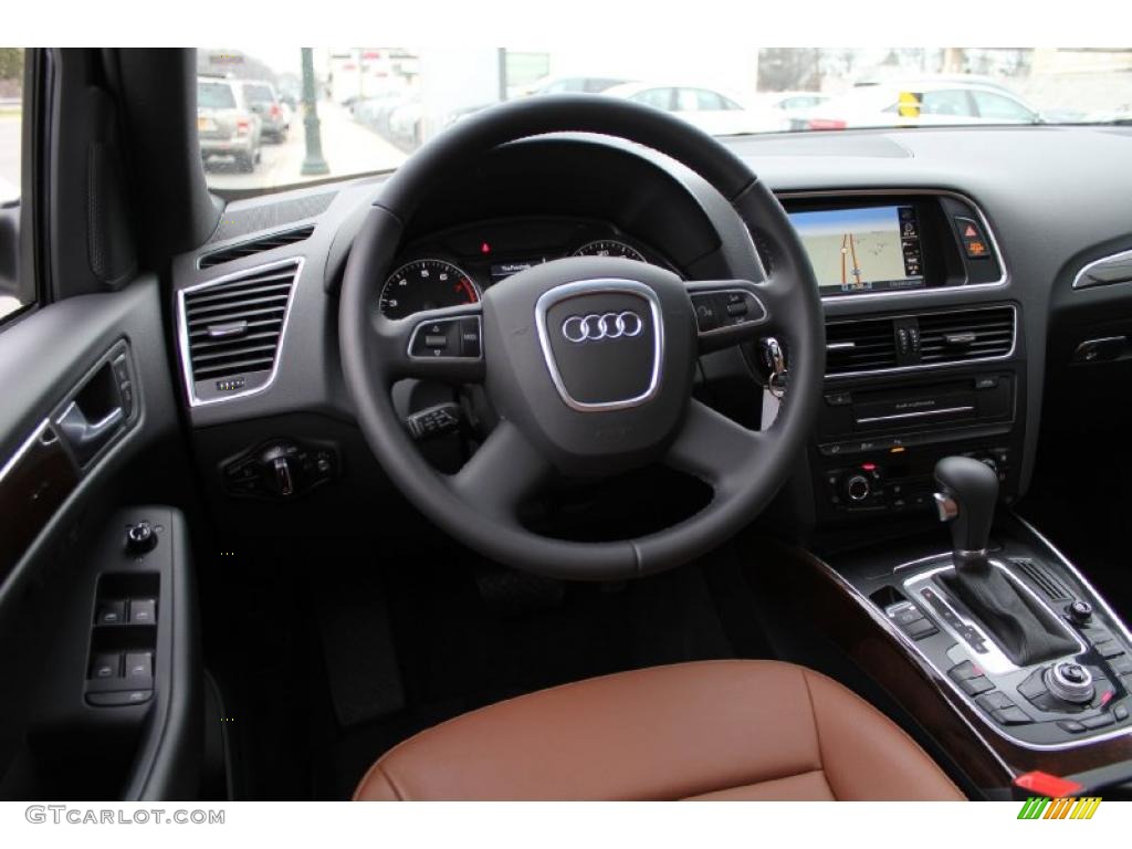 2011 Audi Q5 2.0T quattro Cinnamon Brown Dashboard Photo #47805599
