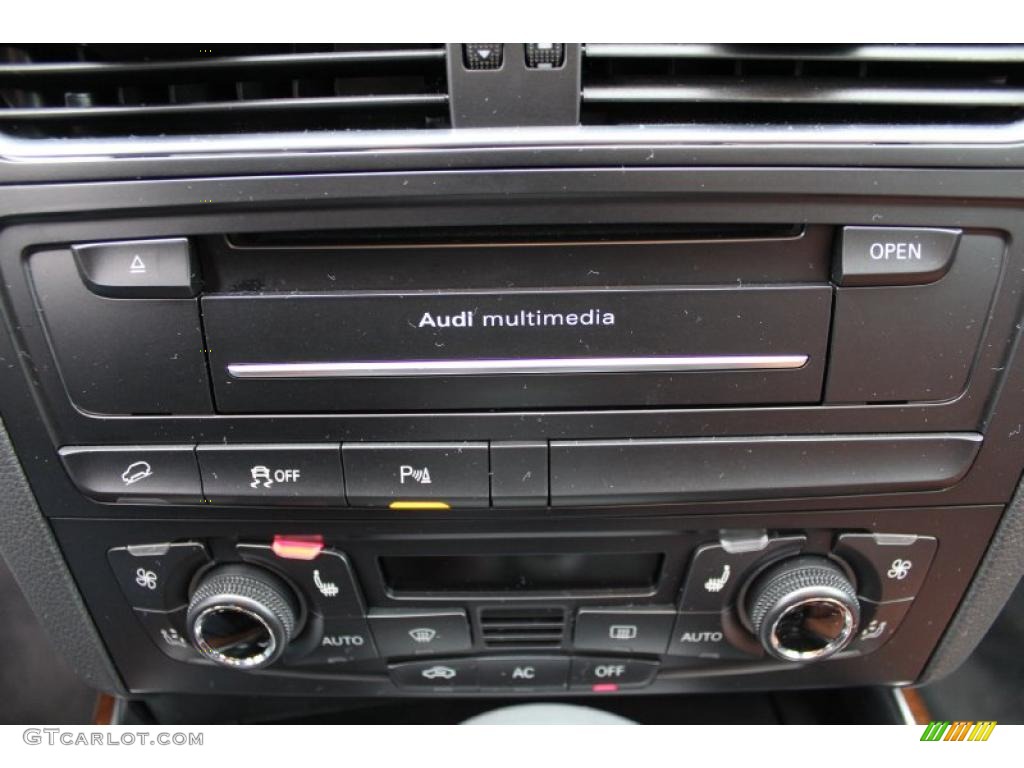2011 Audi Q5 2.0T quattro Controls Photo #47805644