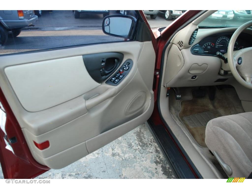 2003 Malibu Sedan - Redfire Metallic / Gray photo #18