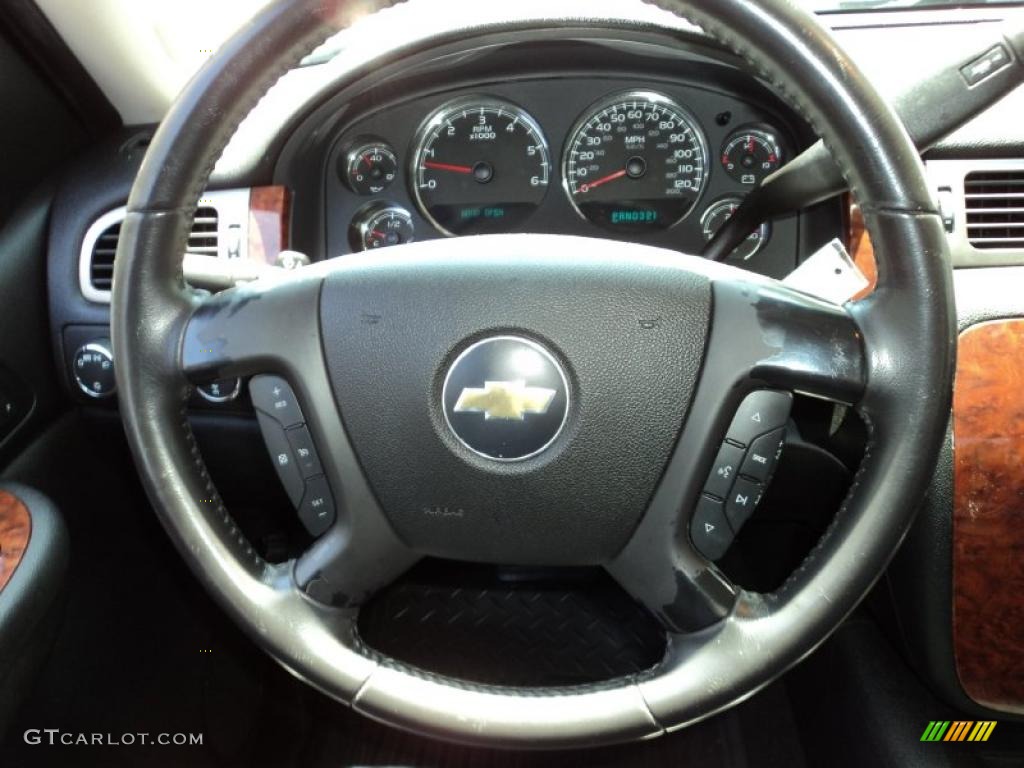 2007 Chevrolet Silverado 1500 LTZ Crew Cab 4x4 Ebony Black Steering Wheel Photo #47809100