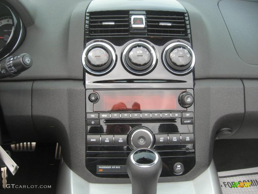 2009 Saturn Sky Red Line Roadster Controls Photo #47809706