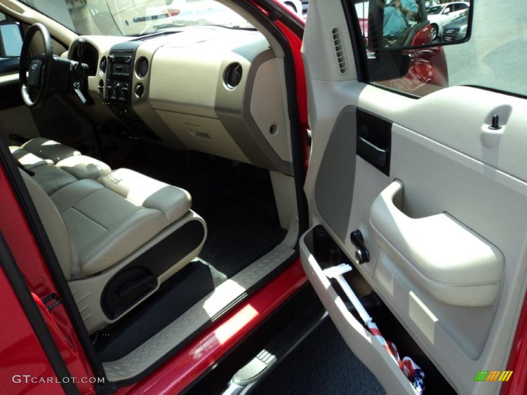 2005 F150 XL Regular Cab - Bright Red / Tan photo #16