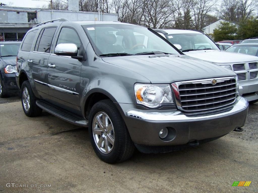 Mineral Gray Metallic 2009 Chrysler Aspen Limited 4x4 Exterior Photo #47813237
