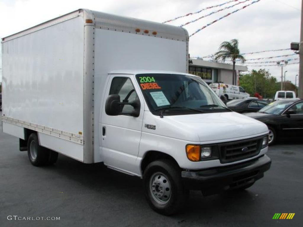 2004 E Series Cutaway E350 Commercial Moving Truck - Oxford White / Medium Flint photo #1