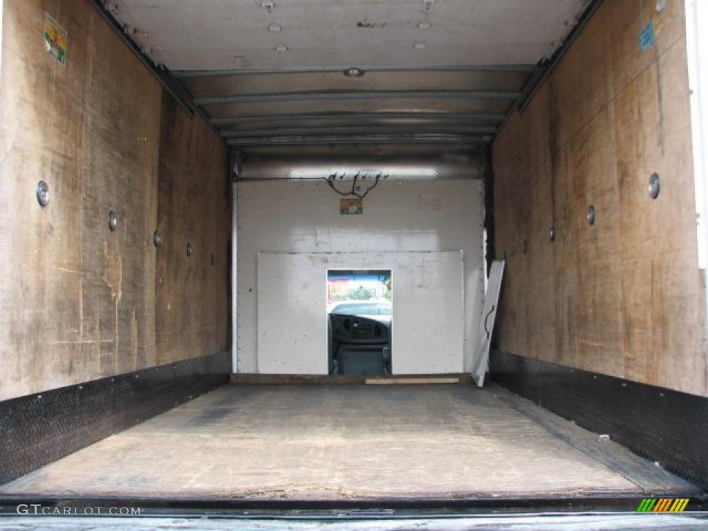 2004 E Series Cutaway E350 Commercial Moving Truck - Oxford White / Medium Flint photo #8