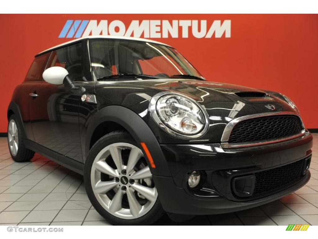 Midnight Black Metallic Mini Cooper