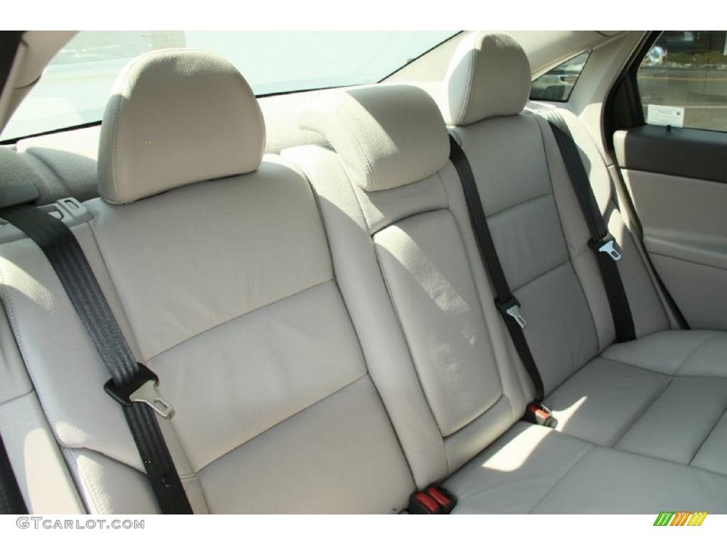 2007 Volvo S40 T5 AWD Interior Color Photos