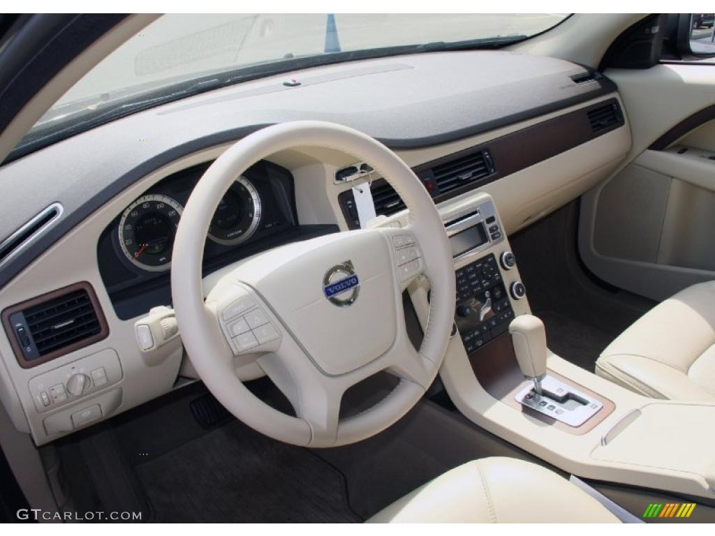 Sandstone Interior 2010 Volvo XC70 3.2 AWD Photo #47815292