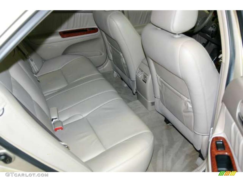 2005 Camry XLE V6 - Beige / Taupe photo #16
