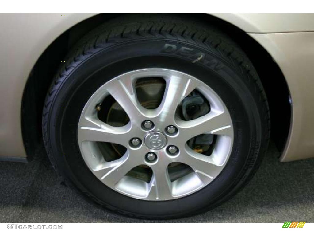 2005 Camry XLE V6 - Beige / Taupe photo #18