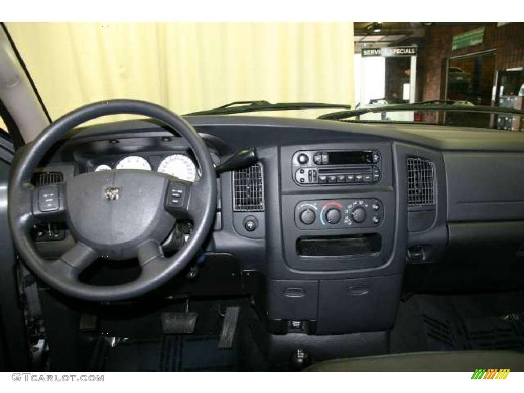 2004 Dodge Ram 2500 SLT Quad Cab 4x4 Dark Slate Gray Dashboard Photo #47815970