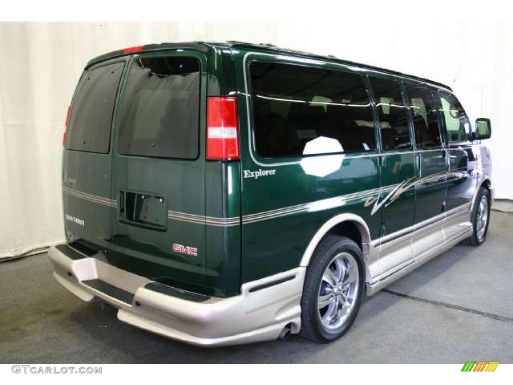 2005 Savana Van 1500 Passenger Conversion - Polo Green Metallic / Neutral photo #3