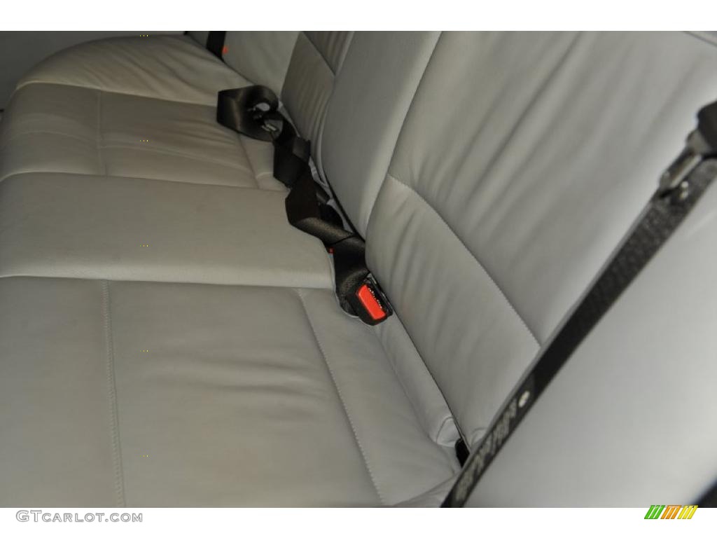 2003 3 Series 330i Sedan - Jet Black / Grey photo #7