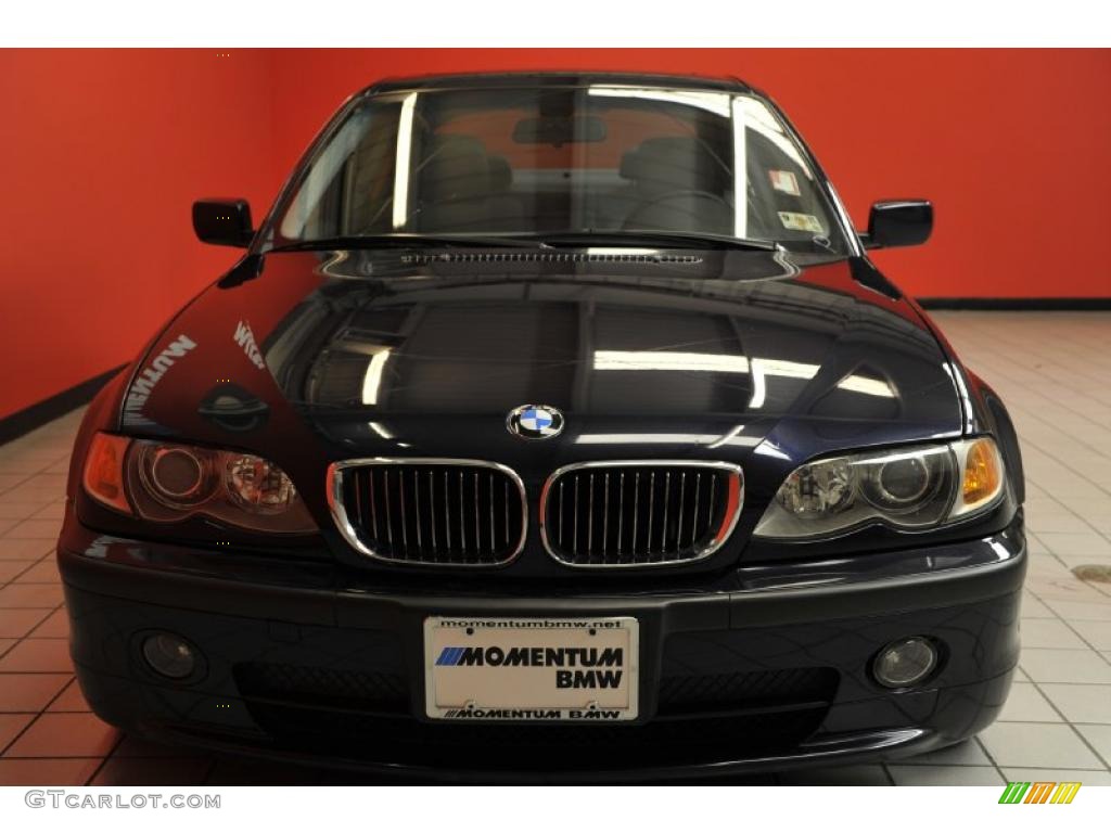 2003 3 Series 330i Sedan - Jet Black / Grey photo #23