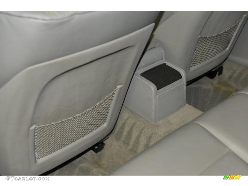 2003 3 Series 330i Sedan - Jet Black / Grey photo #37