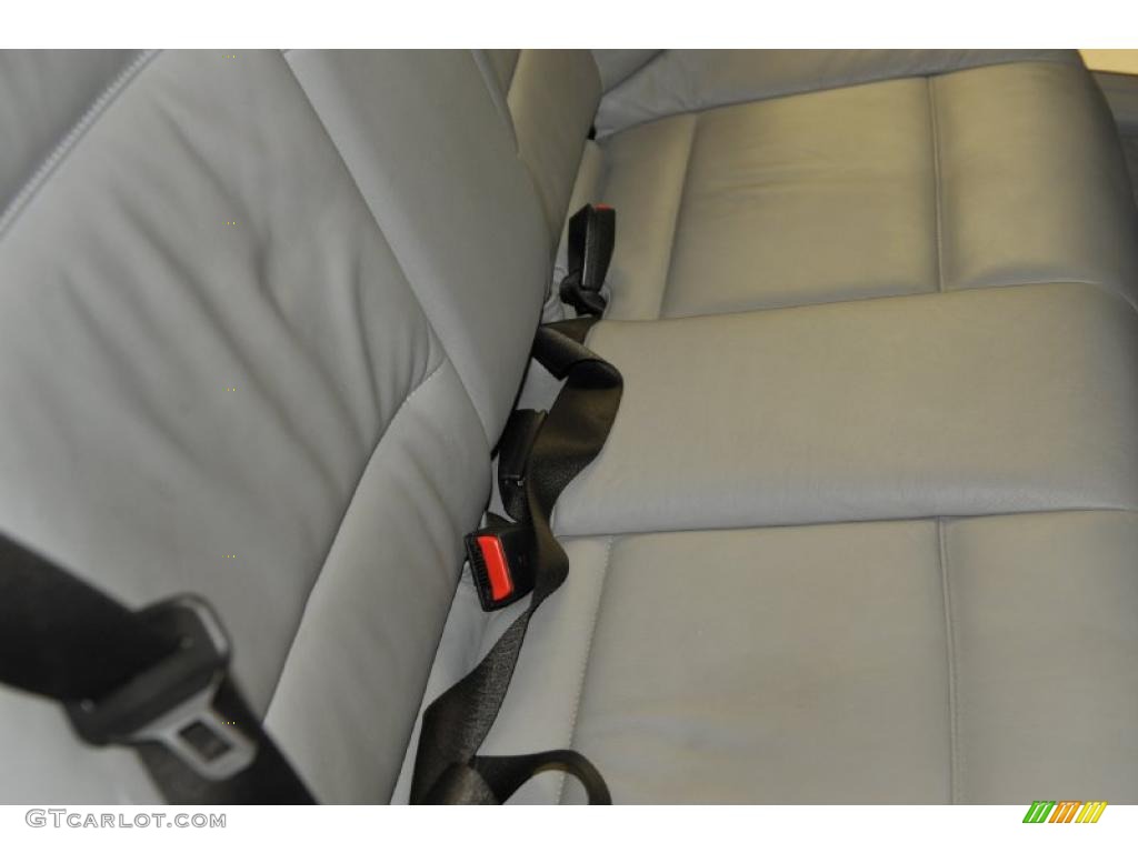 2003 3 Series 330i Sedan - Jet Black / Grey photo #42