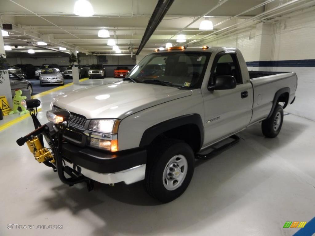 2004 Silverado 2500HD Regular Cab 4x4 - Silver Birch / Dark Charcoal photo #1