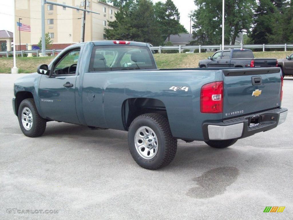 2011 Silverado 1500 Regular Cab - Steel Green Metallic / Dark Titanium photo #2