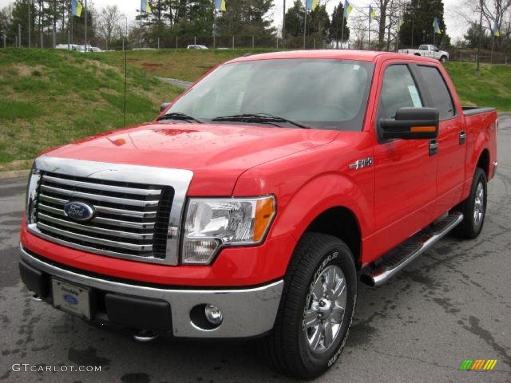 2011 F150 XLT SuperCrew 4x4 - Race Red / Steel Gray photo #2