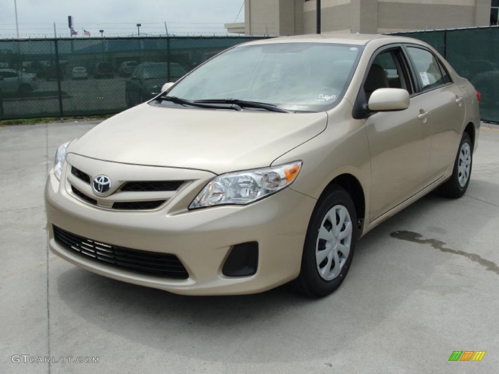 2011 Corolla LE - Sandy Beach Metallic / Bisque photo #7