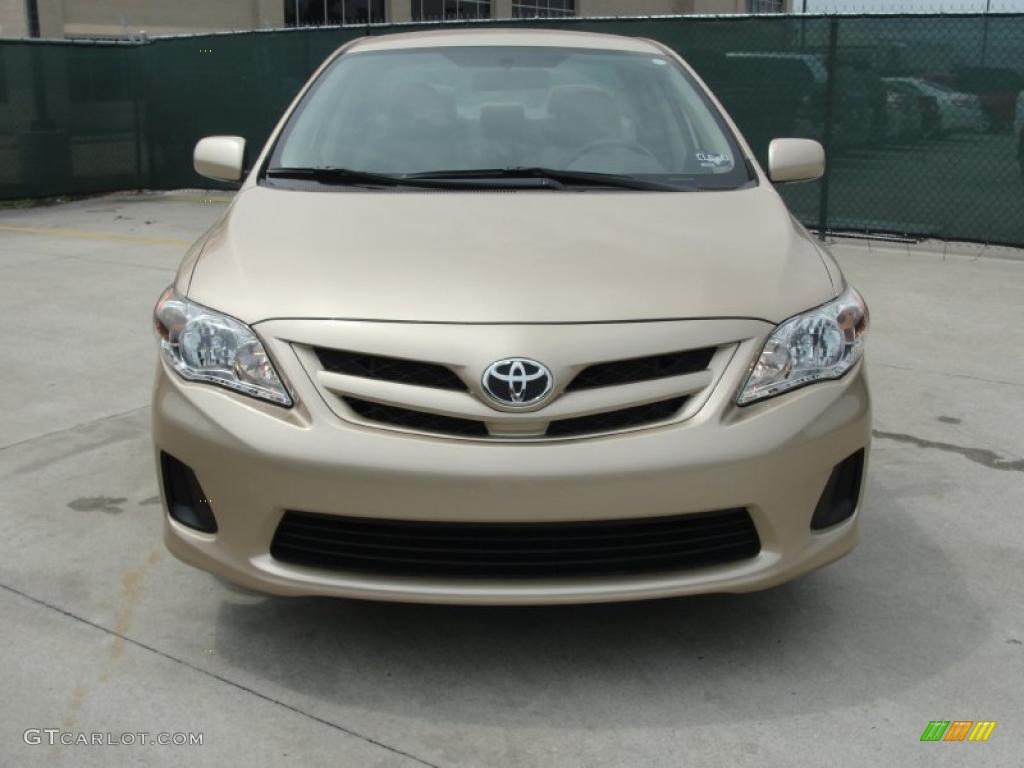 2011 Corolla LE - Sandy Beach Metallic / Bisque photo #8