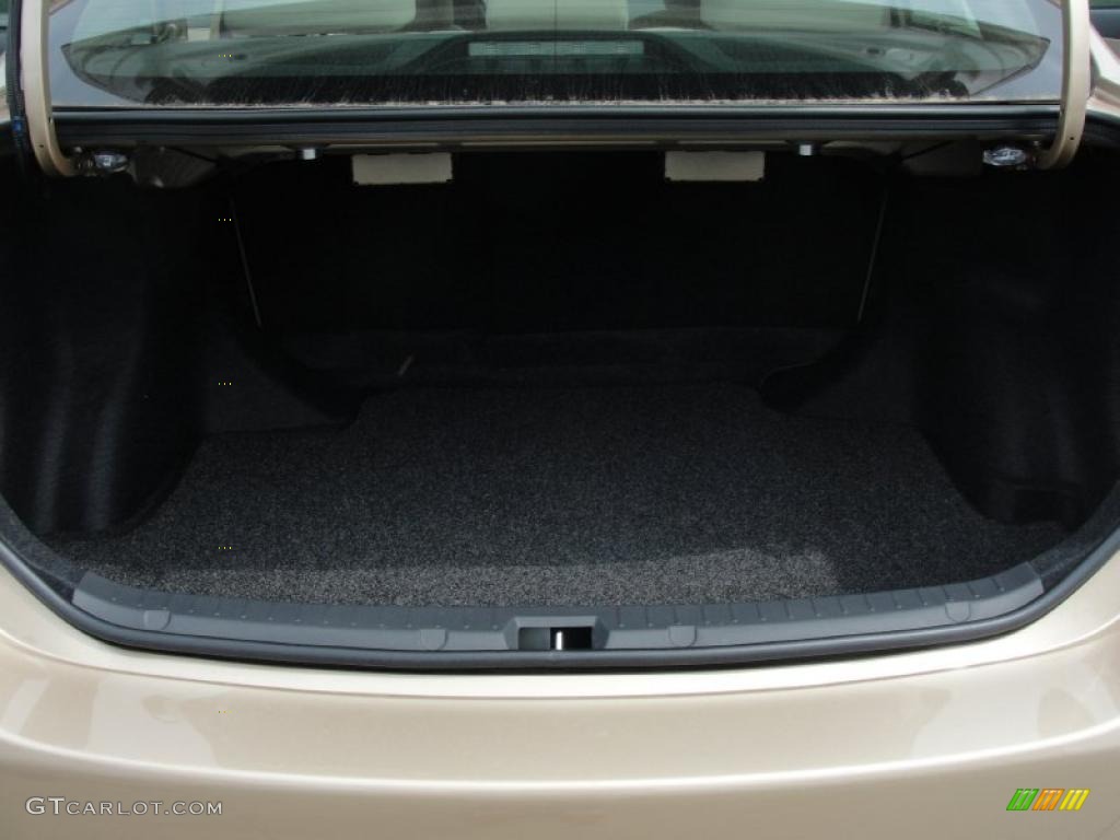 2011 Corolla LE - Sandy Beach Metallic / Bisque photo #18