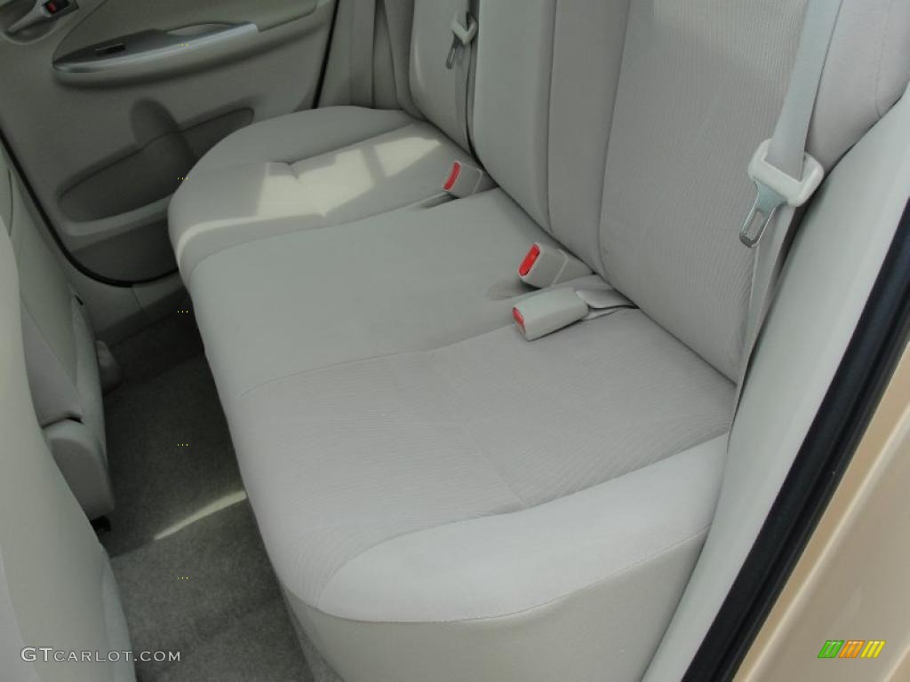 2011 Corolla LE - Sandy Beach Metallic / Bisque photo #22