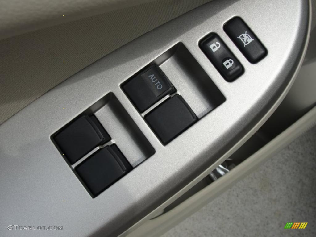 2011 Corolla LE - Sandy Beach Metallic / Bisque photo #24