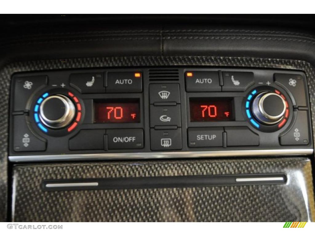 2009 Audi S8 5.2 quattro Controls Photo #47820794