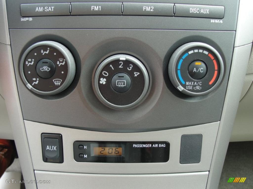 2011 Corolla LE - Sandy Beach Metallic / Bisque photo #30