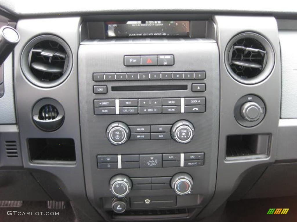 2011 Ford F150 XL Regular Cab 4x4 Controls Photo #47821208