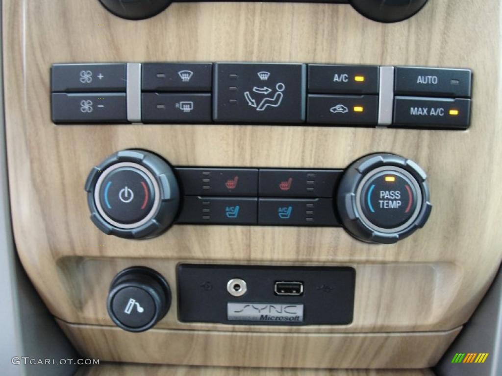 2011 Ford F150 Lariat SuperCrew Controls Photo #47821430