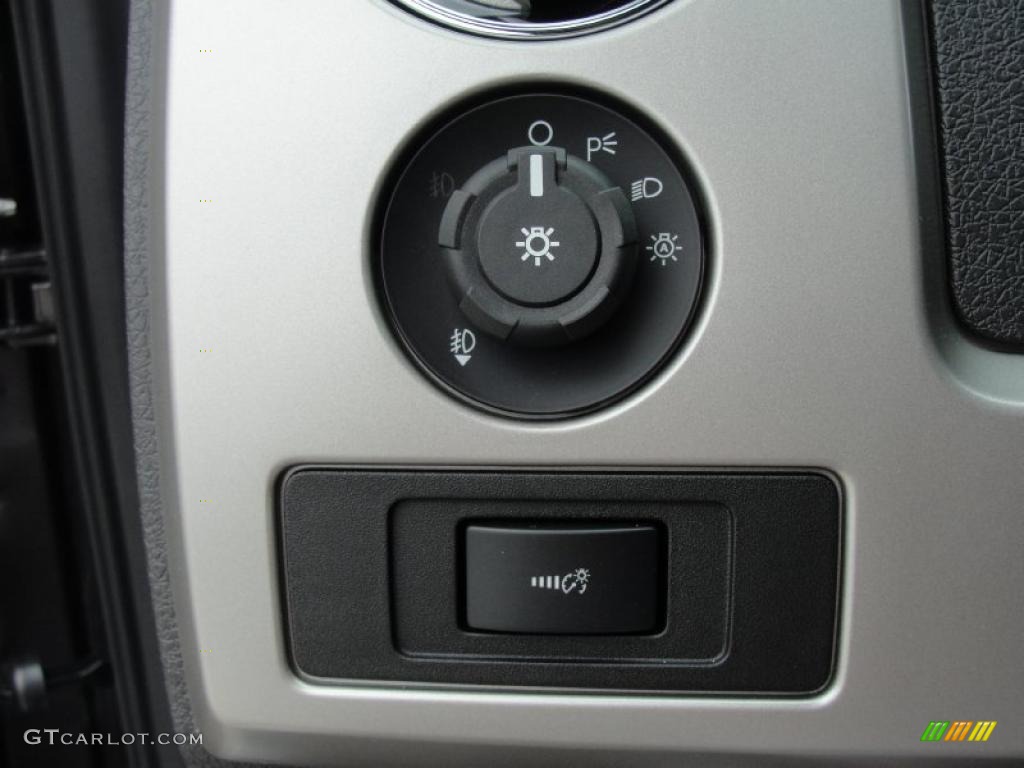 2011 Ford F150 Lariat SuperCrew Controls Photo #47821502