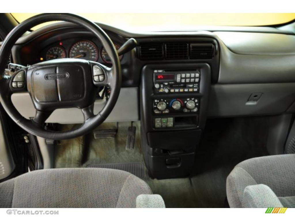 2001 Montana Sport - Black / Gray photo #3