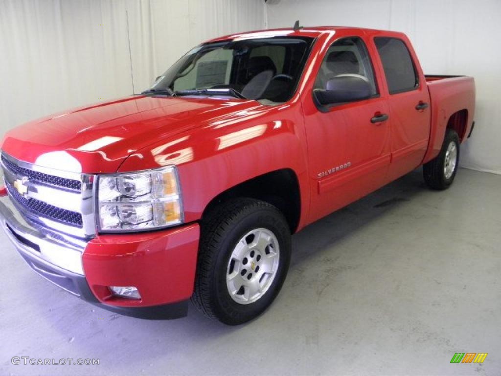 2011 Silverado 1500 LT Crew Cab - Victory Red / Ebony photo #3