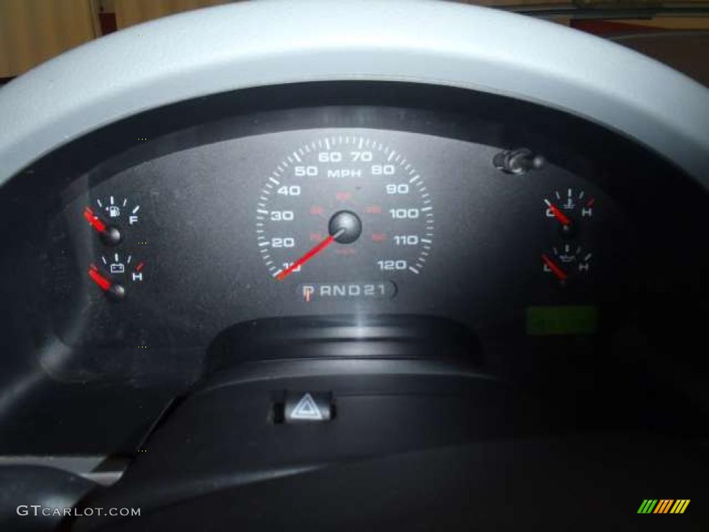 2004 F150 XL Regular Cab - Oxford White / Dark Flint photo #9