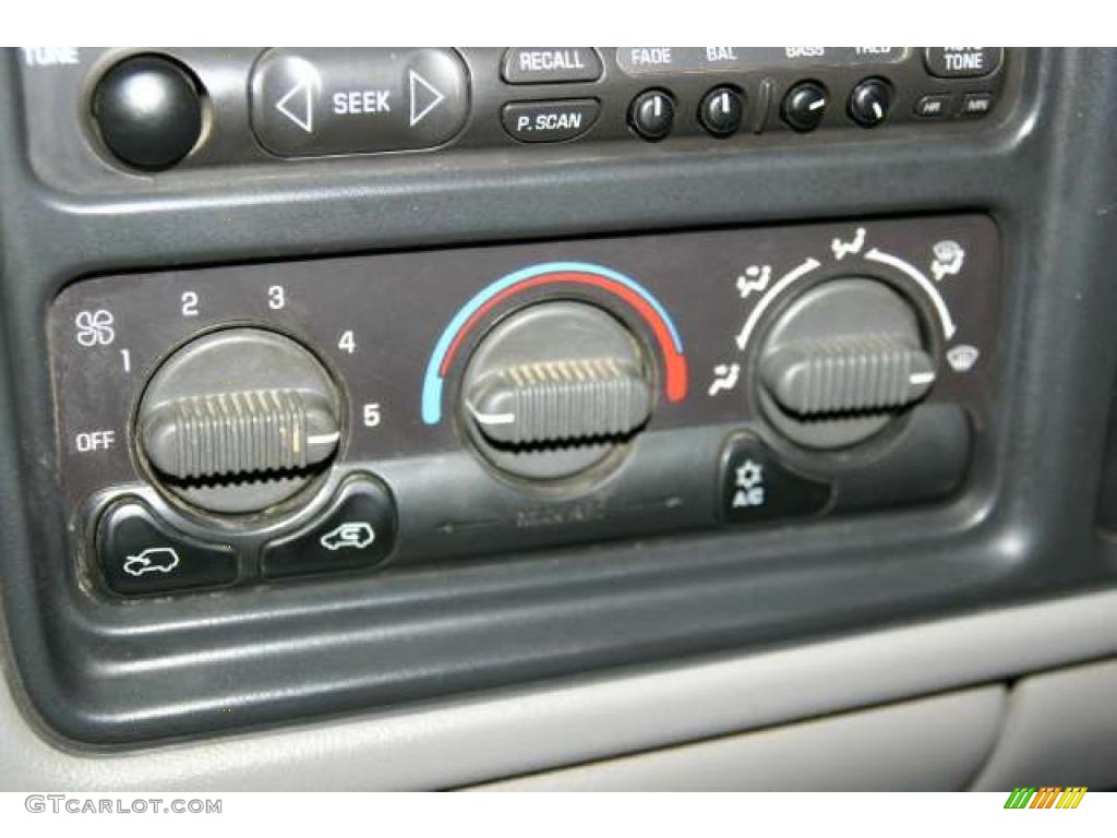 2000 Chevrolet Silverado 2500 LS Regular Cab 4x4 Controls Photos