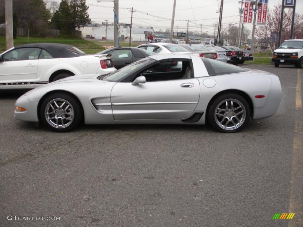 Sebring Silver Metallic 1999 Chevrolet Corvette Coupe Exterior Photo #47833175