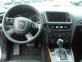 2009 Audi Q5 Black Interior Dashboard Photo