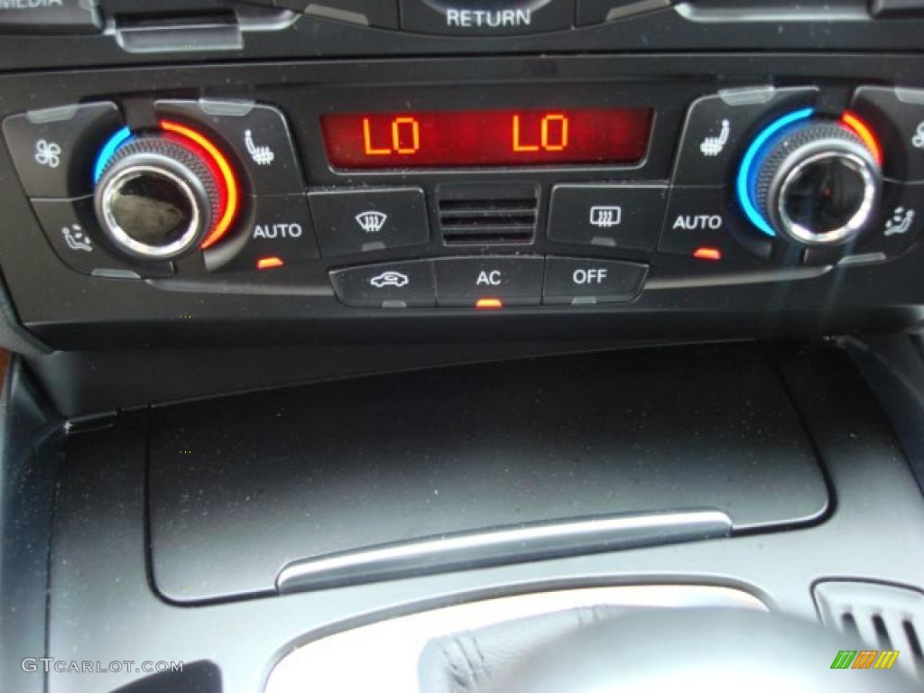 2009 Audi Q5 3.2 Premium quattro Controls Photo #47835380
